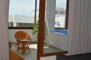 Отель Kent Hotel Кобулети Люкс с видом на море и собственным бассейном-4