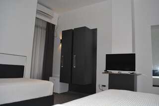 Отель Kent Hotel Кобулети Двухместный номер с 2 отдельными кроватями и балконом-2
